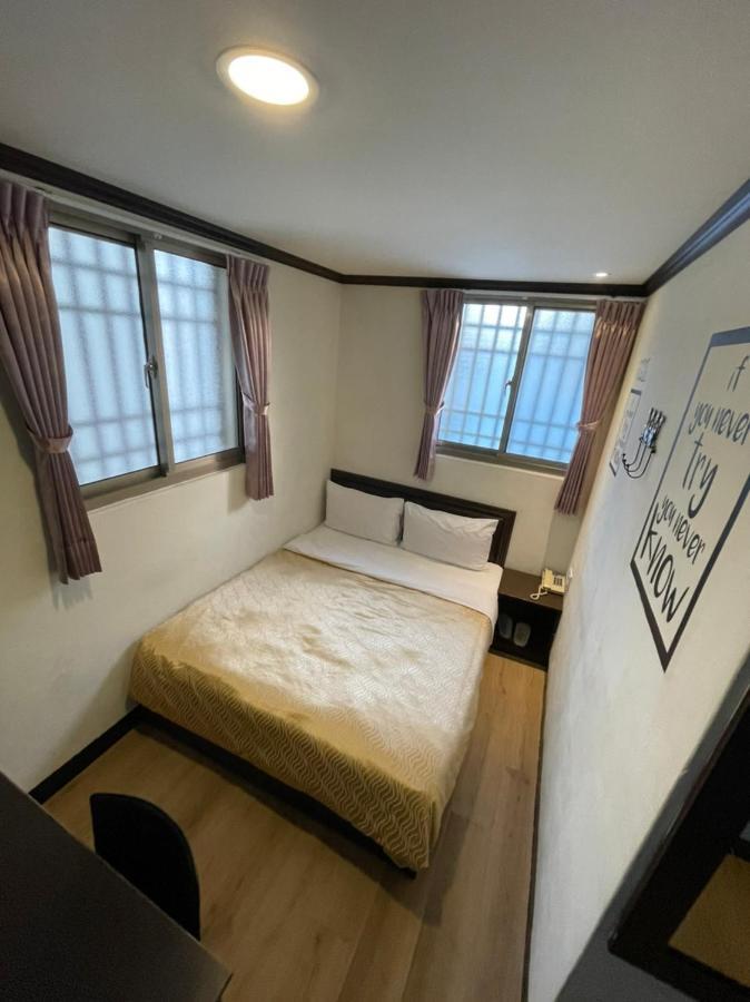 Holiday Business Hotel T'ai-tung Zewnętrze zdjęcie