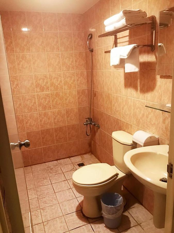 Holiday Business Hotel T'ai-tung Zewnętrze zdjęcie
